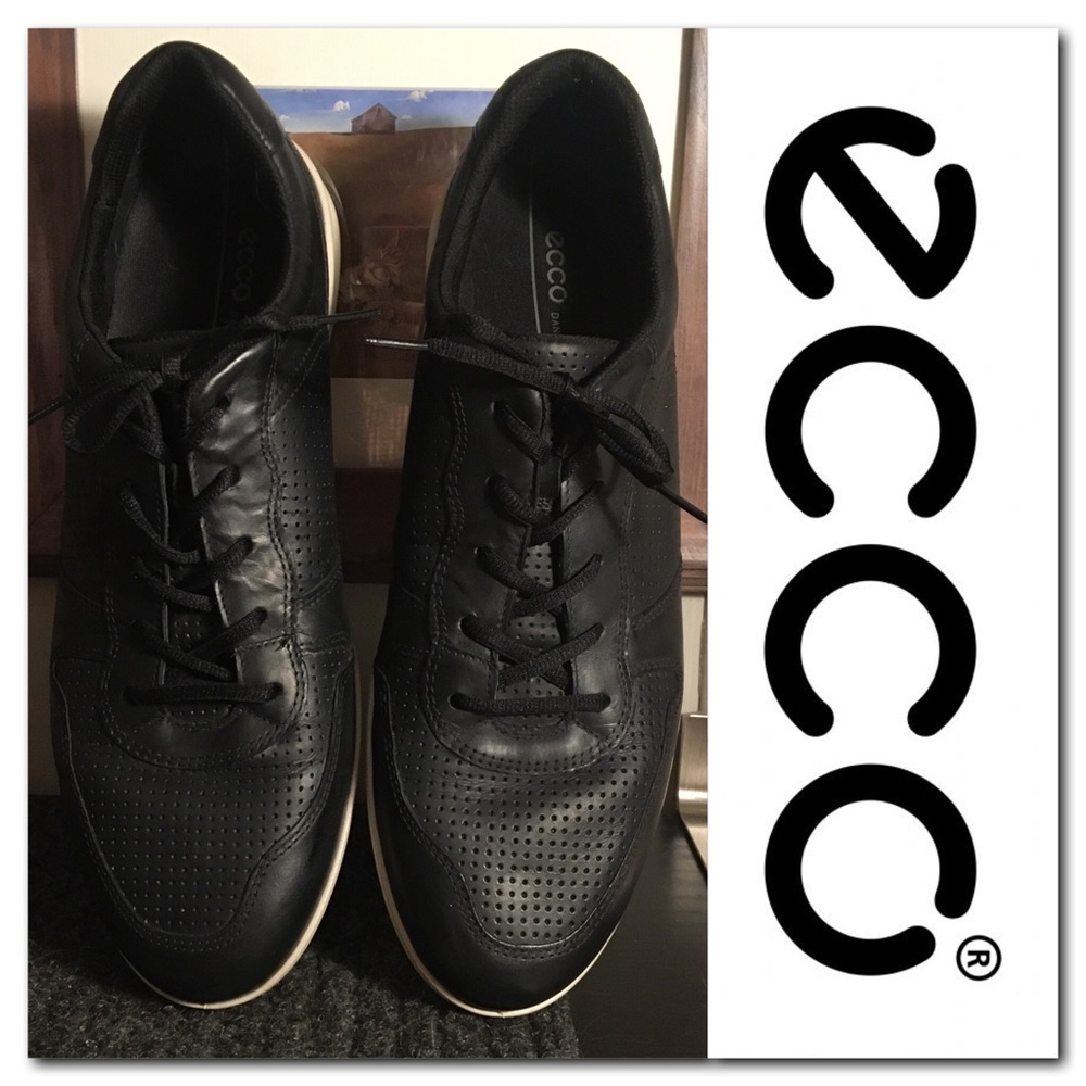 ECCO Men’s Leather Sneakers